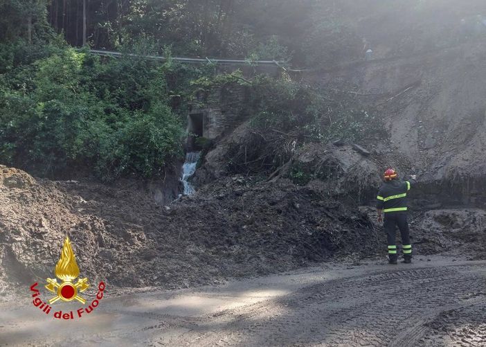 Frana di Orascio, a Maccagno proseguono le operazioni di pulizia e messa in sicurezza: la frazione è ancora isolata Frana di Orascio, a Maccagno proseguono le operazioni di pulizia e messa in sicurezza: la frazione è ancora isolata