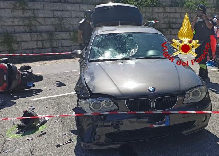 Scontro auto moto a Lavena Ponte Tresa, centauro in codice rosso