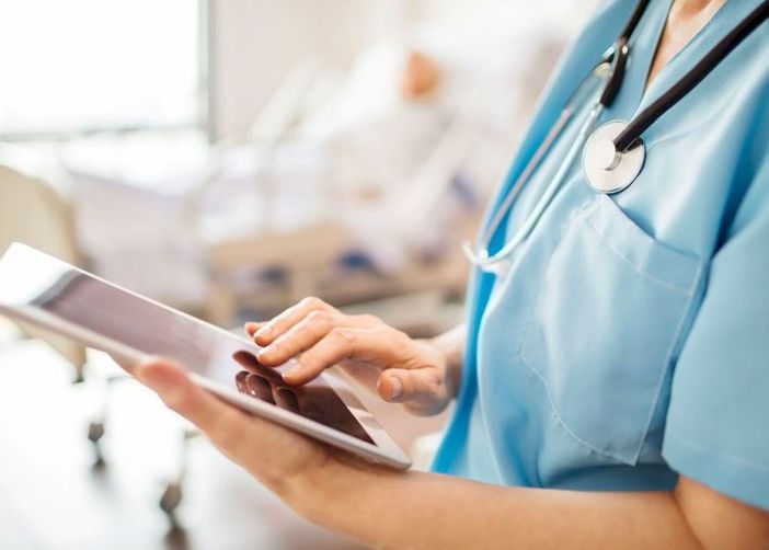 Lo sfogo di un medico di base varesino: «La mia giornata di lavoro dalle 7.30 del mattino alle 21.30 di sera»