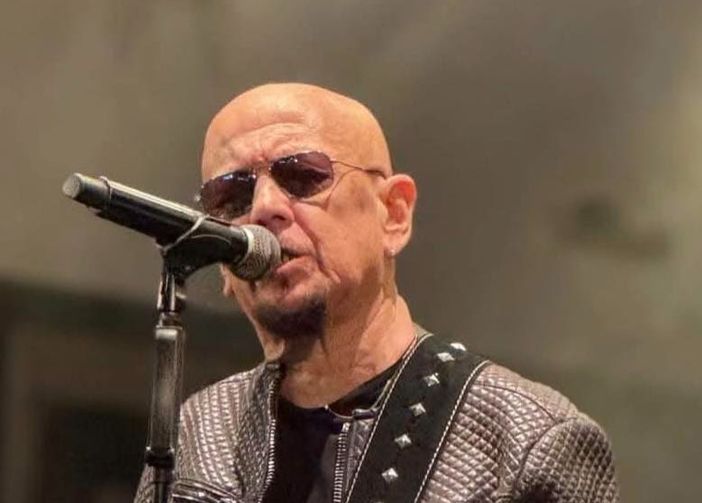 Enrico Ruggeri (foto dalla sua pagina Facebook ufficiale)