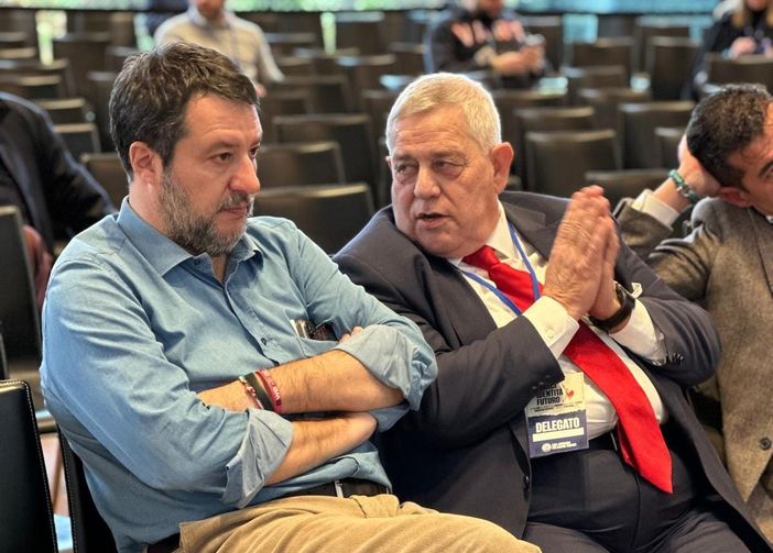 La foto pubblicata da Matteo Salvini sui social che lo ritrae assieme ad Edoardo Favaron La foto pubblicata da Matteo Salvini sui social che lo ritrae assieme ad Edoardo Favaron
