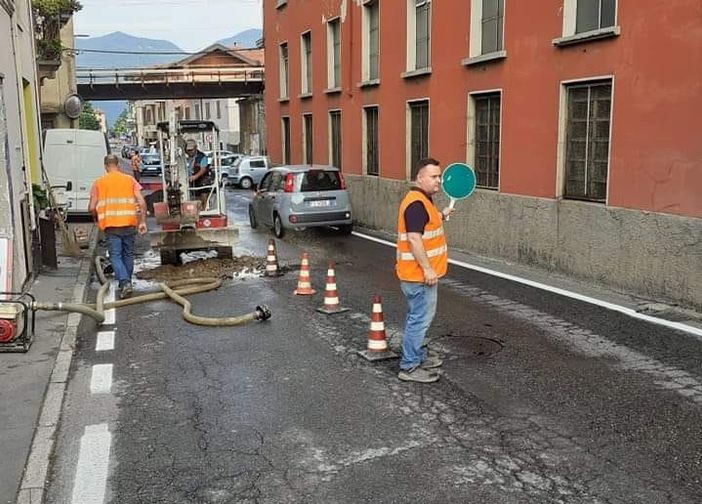 I lavori in via Huber in una foto dalla pagina Facebook del sindaco Marco Fazio I lavori in via Huber in una foto dalla pagina Facebook del sindaco Marco Fazio