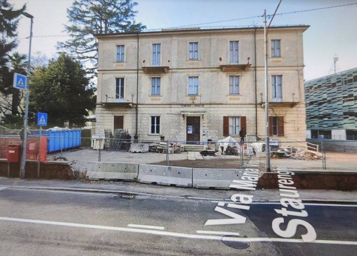 Il Comune vende l’ex ufficio di igiene di via Staurenghi. Aperta la manifestazione di interesse