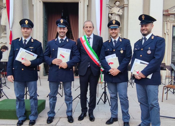 Giornata del Ringraziamento a Busto: premiati quattro agenti della polizia di Stato