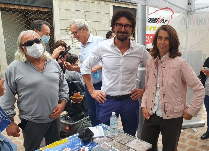 L’ex ministro 5 Stelle Toninelli: «Dopo trent’anni di centrodestra, a Busto serve un cambiamento»