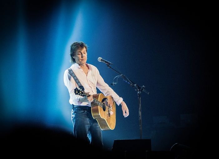 La grande storia di Paul McCartney al Musical Box di Besozzo La grande storia di Paul McCartney al Musical Box di Besozzo