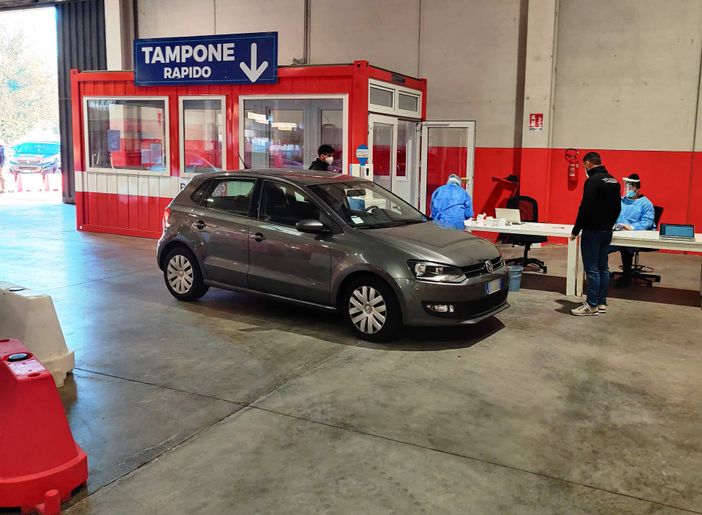 L'INIZIATIVA. Dopo Malpensa, i tamponi rapidi anti Covid di ParkinGO arrivano anche a Linate e Orio al Serio L'INIZIATIVA. Dopo Malpensa, i tamponi rapidi anti Covid di ParkinGO arrivano anche a Linate e Orio al Serio