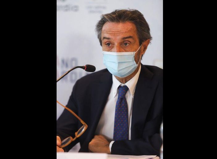 L'attacco di Fontana: «Nessuna indicazione da Roma sulla zona rossa. Inaccettabile decidere in base ai dati di 10 giorni fa»