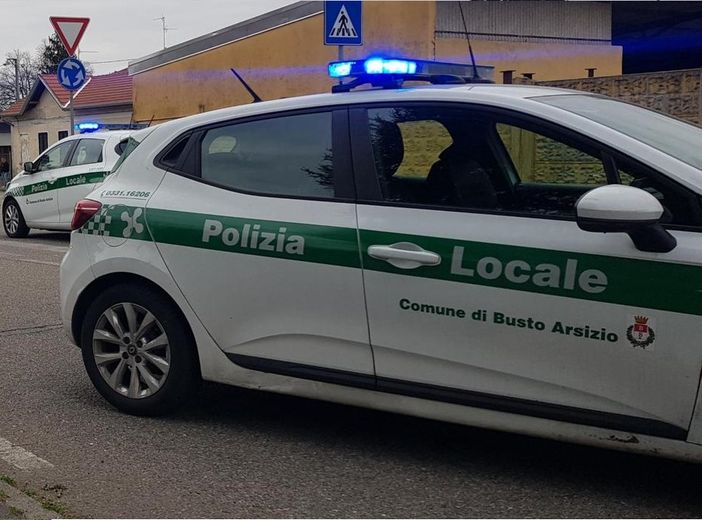 Investimento e fuga in centro: bloccato dalla Polizia Locale