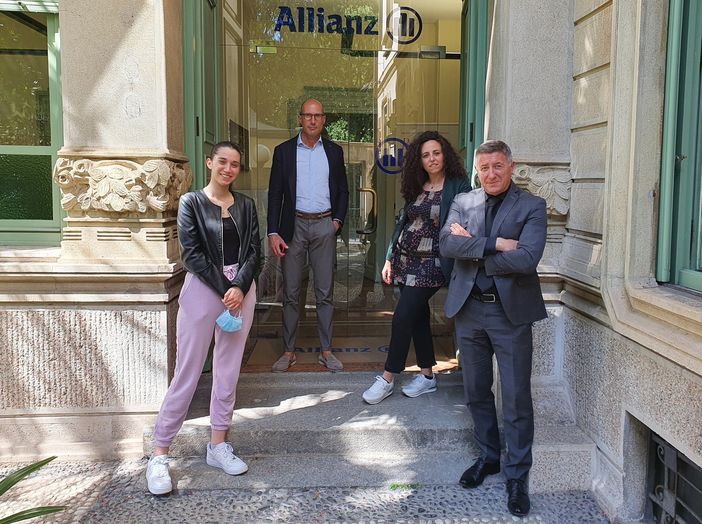 Un libro che racchiude storie ed esperienze dei commercianti cittadini: il progetto dell'agenzia di Busto Un libro che racchiude storie ed esperienze dei commercianti cittadini: il progetto dell'agenzia di Busto