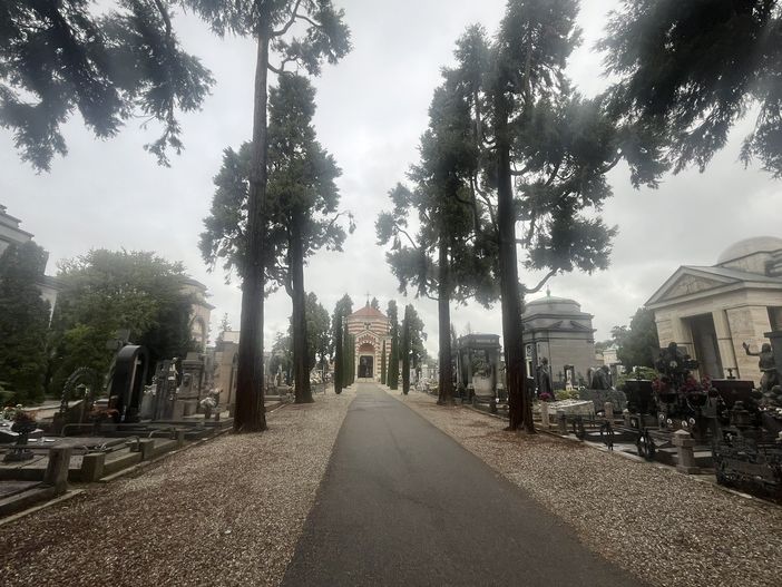 Busto, cinque tombe vanno all’asta. Costo di partenza da 6mila a 23mila euro Busto, cinque tombe vanno all’asta. Costo di partenza da 6mila a 23mila euro