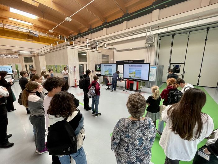 Si chiude il Simposio delle scienze delle scuole europee Si chiude il Simposio delle scienze delle scuole europee