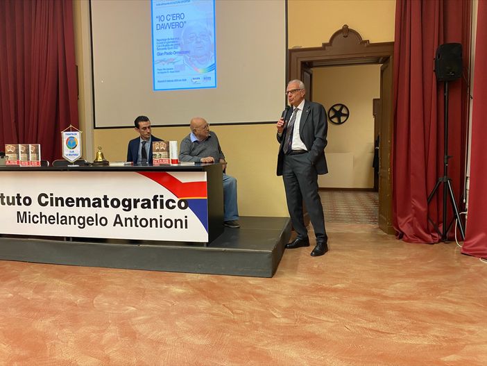 Ormezzano, il gusto dell'ironia e «il giornalismo più bello». E il Panathlon la Malpensa si commuove ricordando Cesare Vago