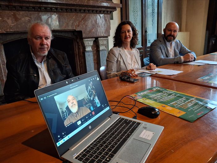 La presentazione di "Eventi in jazz" 2024 in collegamento con Eugenio Finardi La presentazione di "Eventi in jazz" 2024 in collegamento con Eugenio Finardi