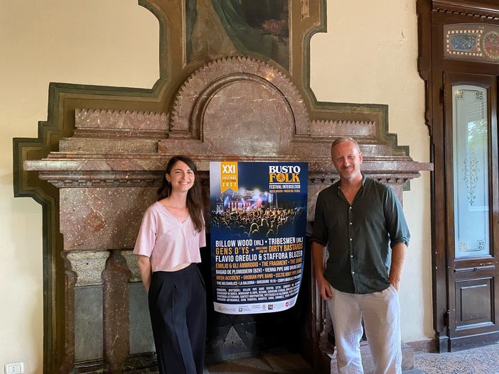 Il presidente di Gens d'Ys Umberto Crespi assieme a Roberta Farè Il presidente di Gens d'Ys Umberto Crespi assieme a Roberta Farè