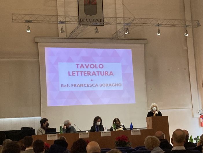 Dai libri alla tradizione: «Con coraggio anche grazie a loro abbiamo affrontato la pandemia a Busto»