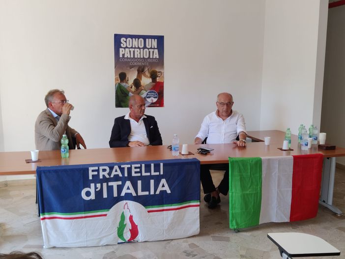 VIDEO. Luigi Zocchi si candida con Fratelli d'Italia: «Porto la mia esperienza per una Varese più felice»