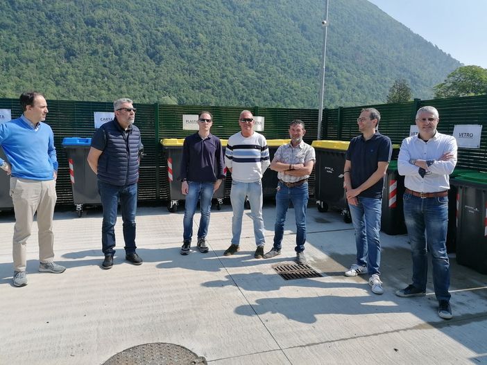 Inaugurata a Laveno Mombello la mini isola ecologica riservata ai non residenti