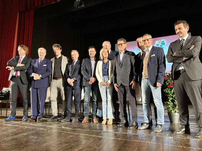 Calcio e basket si incontrano e non si lasciano più. Capello a Sacchetti: «Meo, sei un eretico che crede nei talenti. Come me»