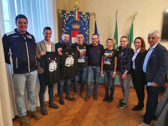 Maratona di Roma, Busto c’è. Una staffetta unisce quattro società