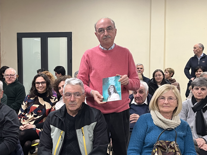 Briciole: la vita e il suo nutrimento più importante, l'amore Briciole: la vita e il suo nutrimento più importante, l'amore