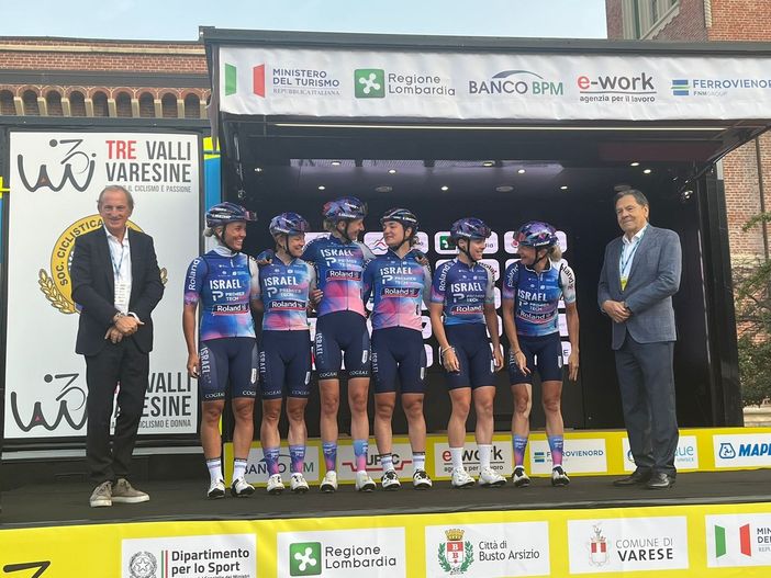 Tre Valli Varesine, è subito emozione. E la bella lezione mondiale del ciclismo Tre Valli Varesine, è subito emozione. E la bella lezione mondiale del ciclismo