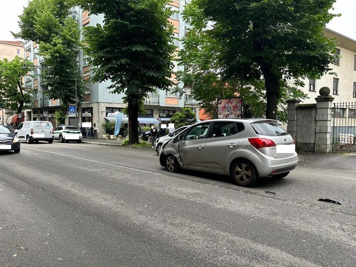 Incidente vicino ai Cinque Ponti, soccorsi mamma e bimbo di 2 anni Incidente vicino ai Cinque Ponti, soccorsi mamma e bimbo di 2 anni