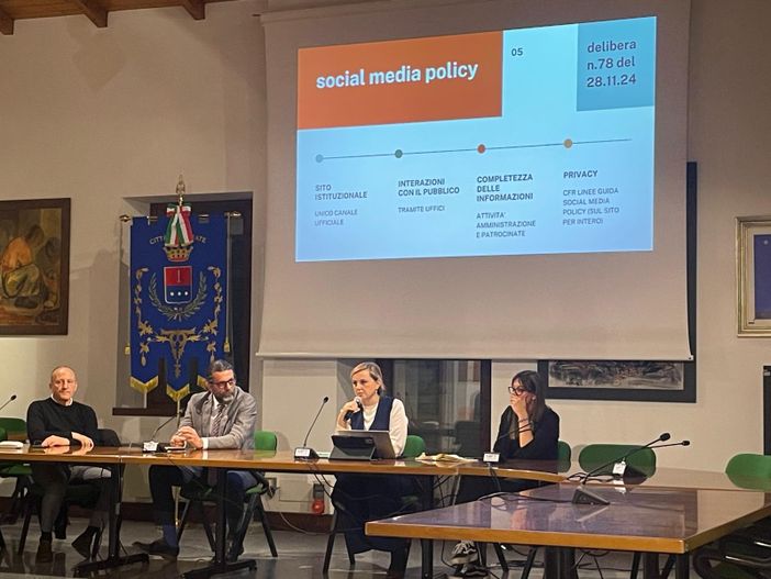 Gavirate punta sulla comunicazione digitale: presentati i nuovi canali social del Comune