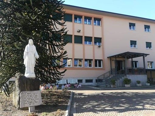L'istituto Sacro Cuore di Bogno a Besozzo L'istituto Sacro Cuore di Bogno a Besozzo