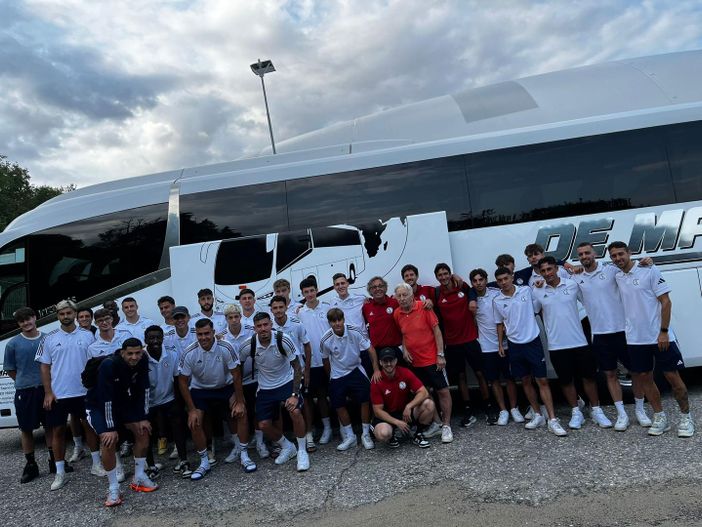La Solbia in ritiro a Serina (foto Solbiatese Calcio 1911)