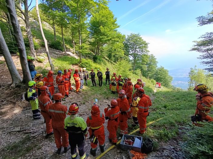 COAV Valli del Verbano, nuovo ciclo di formazione per 25 volontari e 31 Capisquadra Antincendio