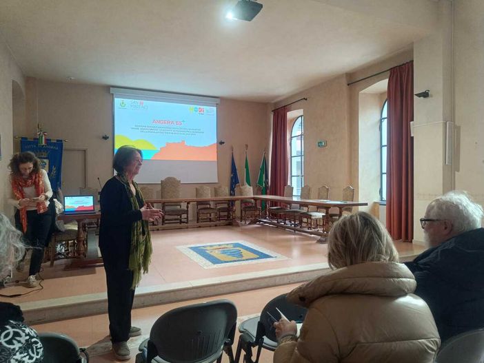 Angera 65+: il Comune rilancia il centro ricreativo “mons. Adamo Grossi”