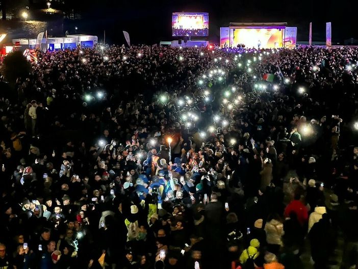 La fiaccola illumina il cuore dei varesini e di Varese