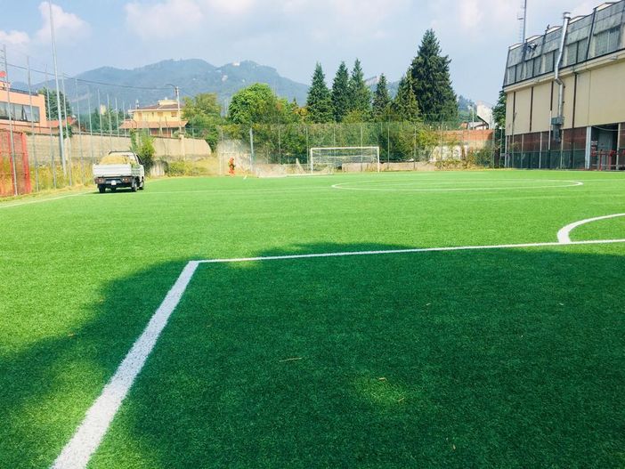 Lavori in corso al campetto sintetico del Franco Ossola per accogliere i giovani dell'Accademia Varese e tutti i varesini Lavori in corso al campetto sintetico del Franco Ossola per accogliere i giovani dell'Accademia Varese e tutti i varesini