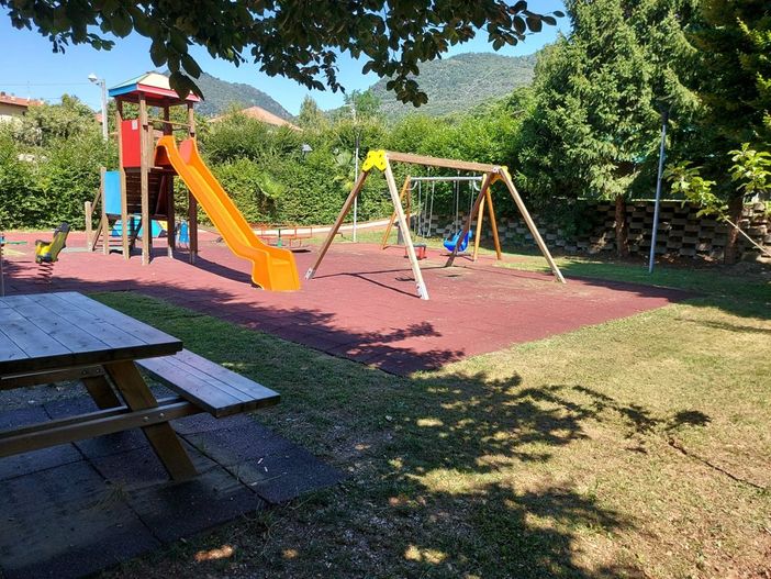Il parco giochi di Brenta diventa inclusivo e più sicuro