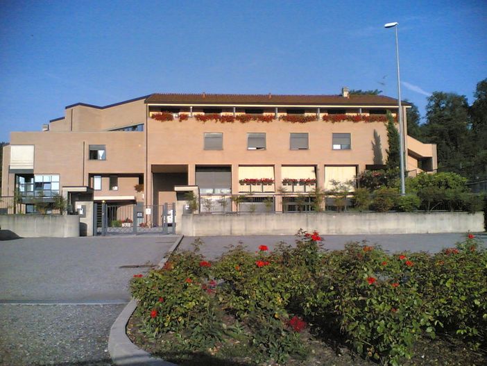 Casalzuigno, Spi Cgil Lombardia dona una "stanza degli abbracci" alla casa di riposo Casalzuigno, Spi Cgil Lombardia dona una "stanza degli abbracci" alla casa di riposo