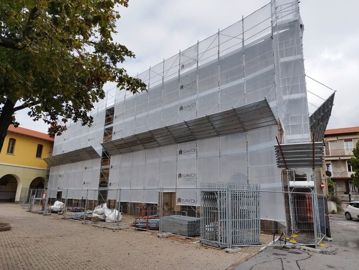 Il cantiere dell'ex Caffè Hag (foto dalla pagina Facebook del Comune)