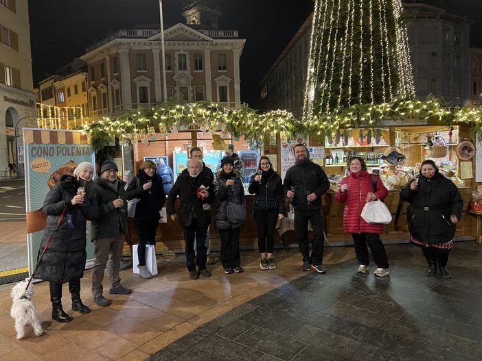 Gli auguri di Natale di Confesercenti… Con un “regalo” per tutto l’anno: «Esserci»
