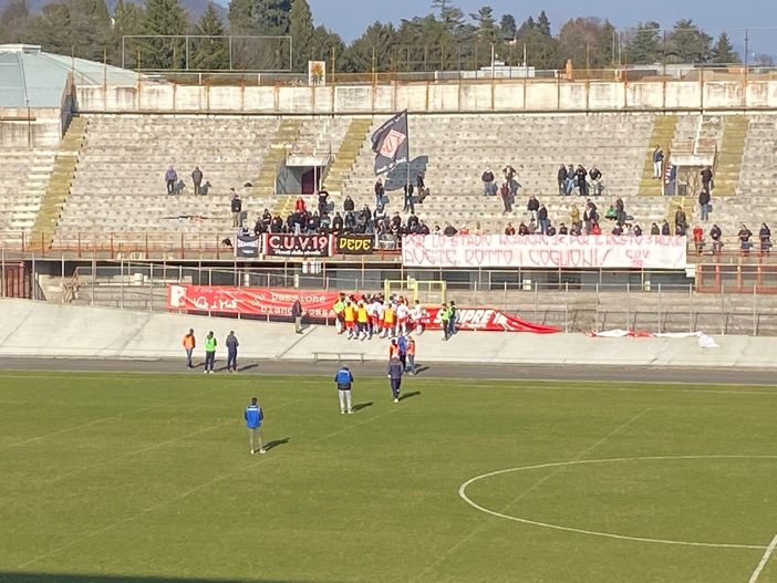 Gulli realizza il terzo rigore del primo tempo e riporta avanti gli ospiti Gulli realizza il terzo rigore del primo tempo e riporta avanti gli ospiti