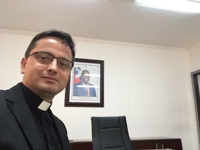 Monsignor Luca Caveada in una foto tratta dalla sua pagina Facebook