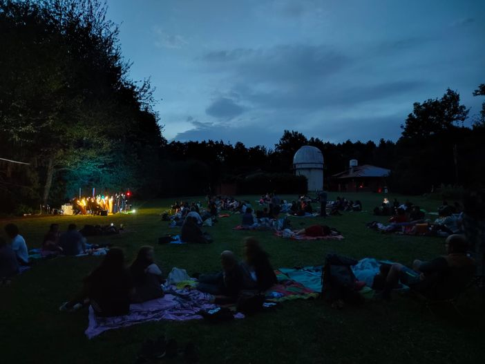 Stelle cadenti, picnic e musica al Parco Pineta