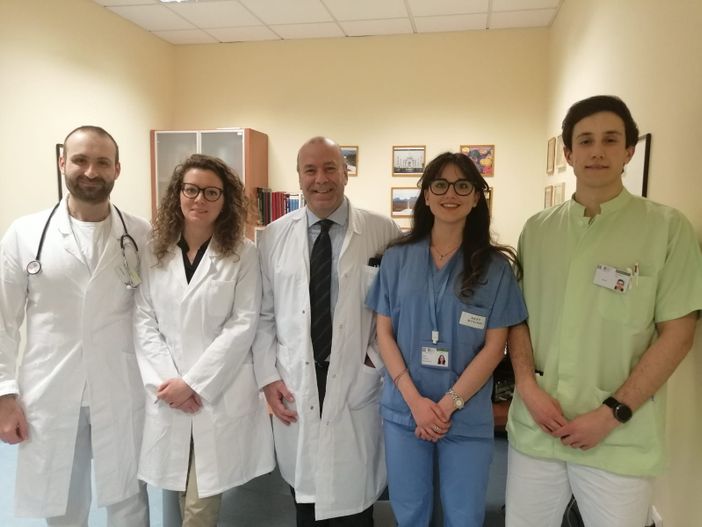 L'équipe dedicata, con il Dottor Ambrosini al centro