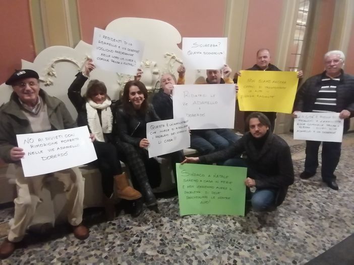 Via i parcheggi da Giubiano e i residenti protestano in consiglio comunale