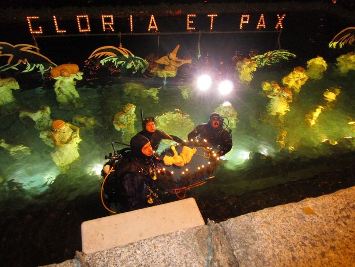 Laveno Mombello, il presepe sommerso è più forte del Covid: la manifestazione si farà