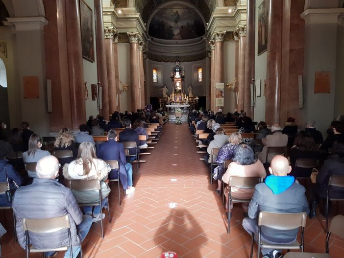 L'ultimo saluto di Luino alla professoressa Enza Pugliese