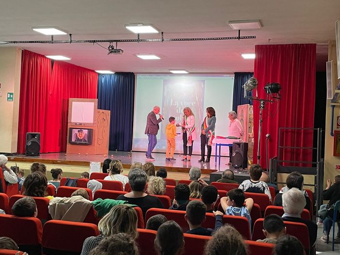 Malnate, le premiazioni del concorso "Poeti in erba - Enrico Bertè" Malnate, le premiazioni del concorso "Poeti in erba - Enrico Bertè"