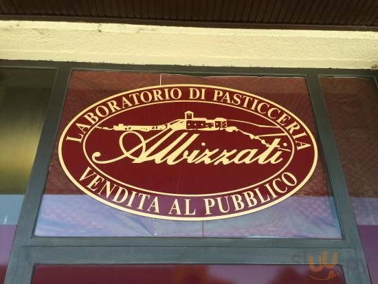 Ladri in azione alla Pasticceria Albizzati di Angera Ladri in azione alla Pasticceria Albizzati di Angera