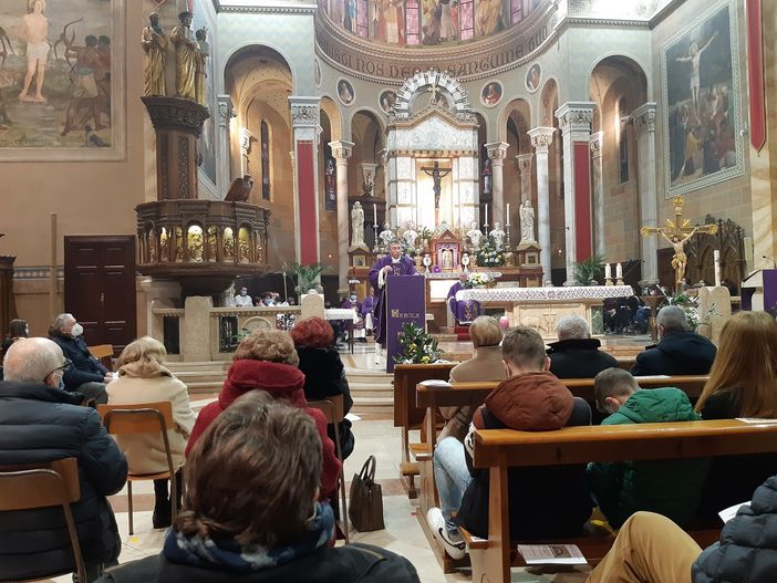 L'ingresso di don Marco Longoni nuovo parroco di San Vittore Olona