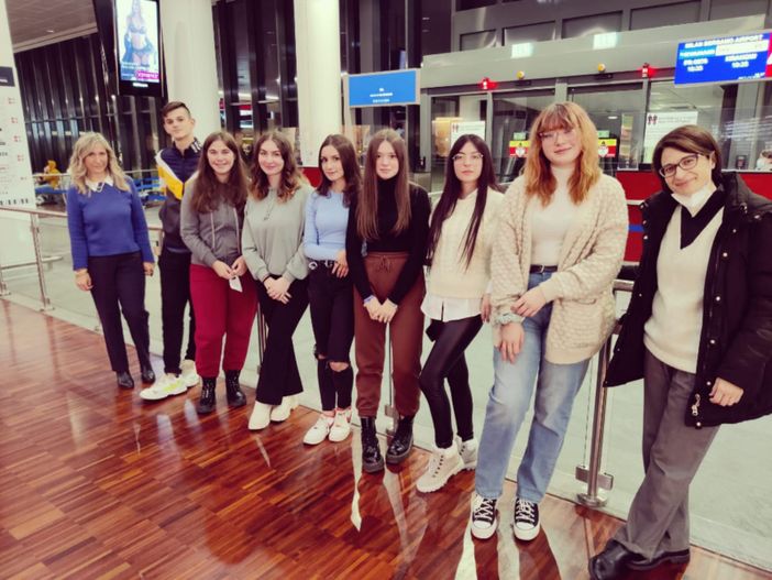 La "quarantena" dell'Erasmus è finita: sette studenti del Don Milani di Tradate a Cracovia per un progetto europeo