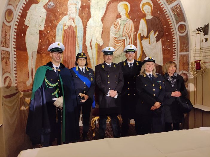 Nella foto: il servizio di Polizia Locale di Vedano Olona, col responsabile Nadia Ghiringhelli, durante la celebrazione in onore del Patrono San Sebastiano presso la Chiesa di Santa Maria degli Angeli a Castiglione Olona